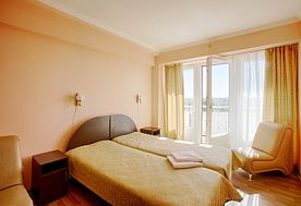 1-мест. (разм. в 2-мест.) улучш. (10 эт.), Дом отдыха Питиус, Пицунда