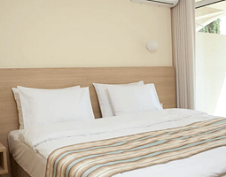 1-мест. (разм. в 2-мест.) люкс с балк. (вид на море), Отель Portoritsa, Гечрипш