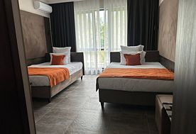 3-мест. (разм. в 4-мест.) 3-комн. апартамент, База отдыха Бухта Мечты, Гагра