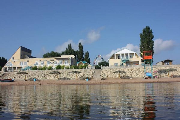 Гостинично-туристический комплекс круглогодичного действия «Искра»