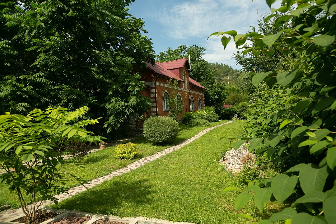 Гостевой дом  Орешек, Горный Алтай (Республика Алтай), Горно-Алтайск 