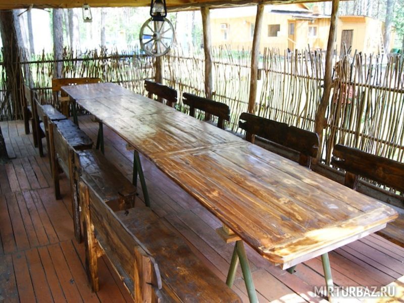 внутри беседки