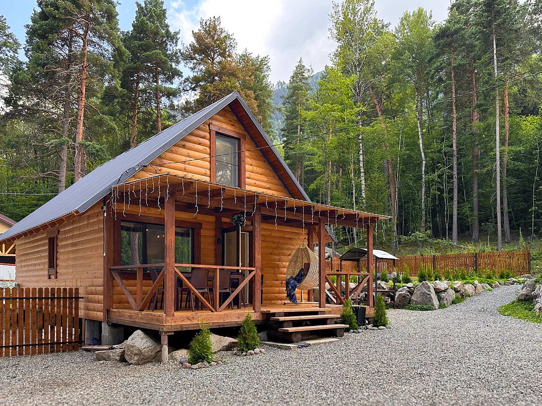 Дома в аренду У друзей (бывшая База отдыха У друзей), Республика Карачаево-Черкесия, Теберда Архыз Домбай