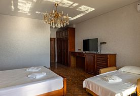 1-мест. (разм. в 2-мест.) 1-комн. делюкс, корп. «Адель» (морская сторона), Пансионат Багрипш, Холодная речка