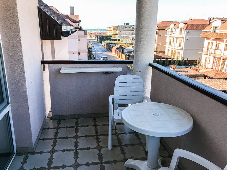 Люкс Улучшенный 4-местный 2-комнатный