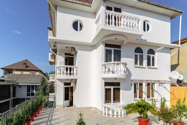 Отель Три Богатыря, Краснодарский край, Адлер 