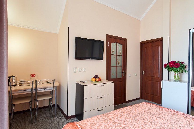 Улучшенный 2-местный 1-комнатный (с видом на море №12)