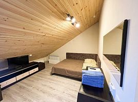 Комфорт 3-местный (мансарда), База отдыха Волна, Челябинск