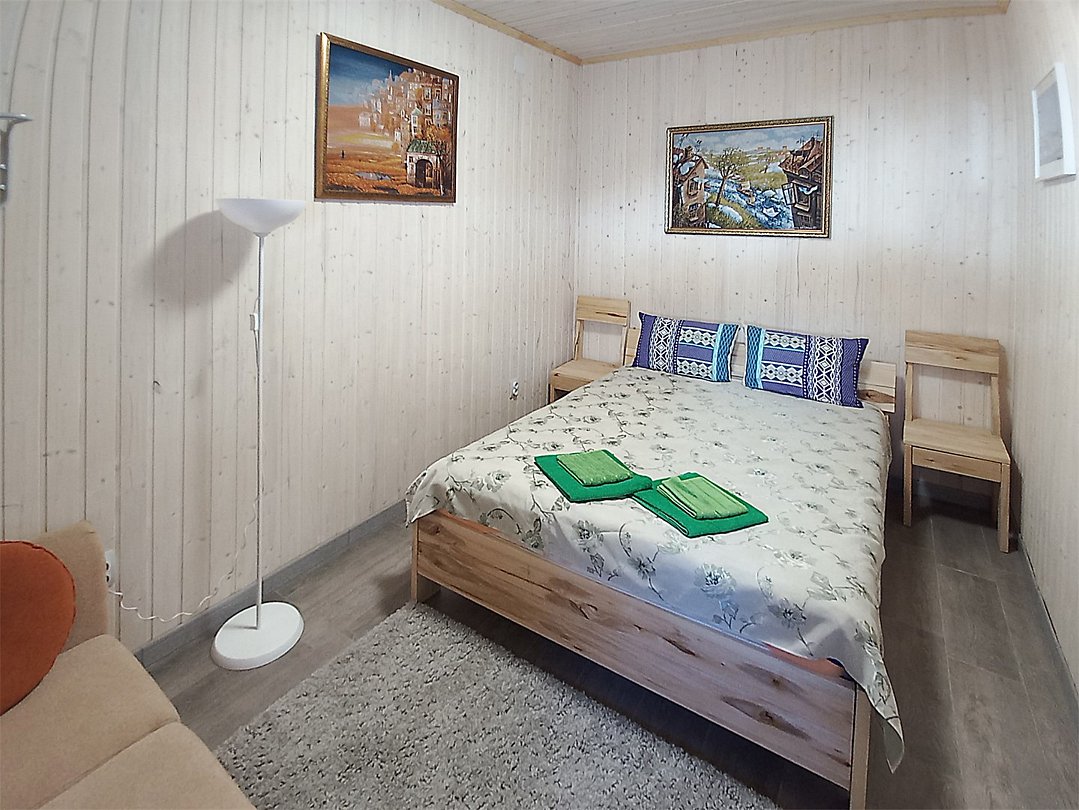 Апартаменты 3-местные 2-комнатные (с кухней и сауной)