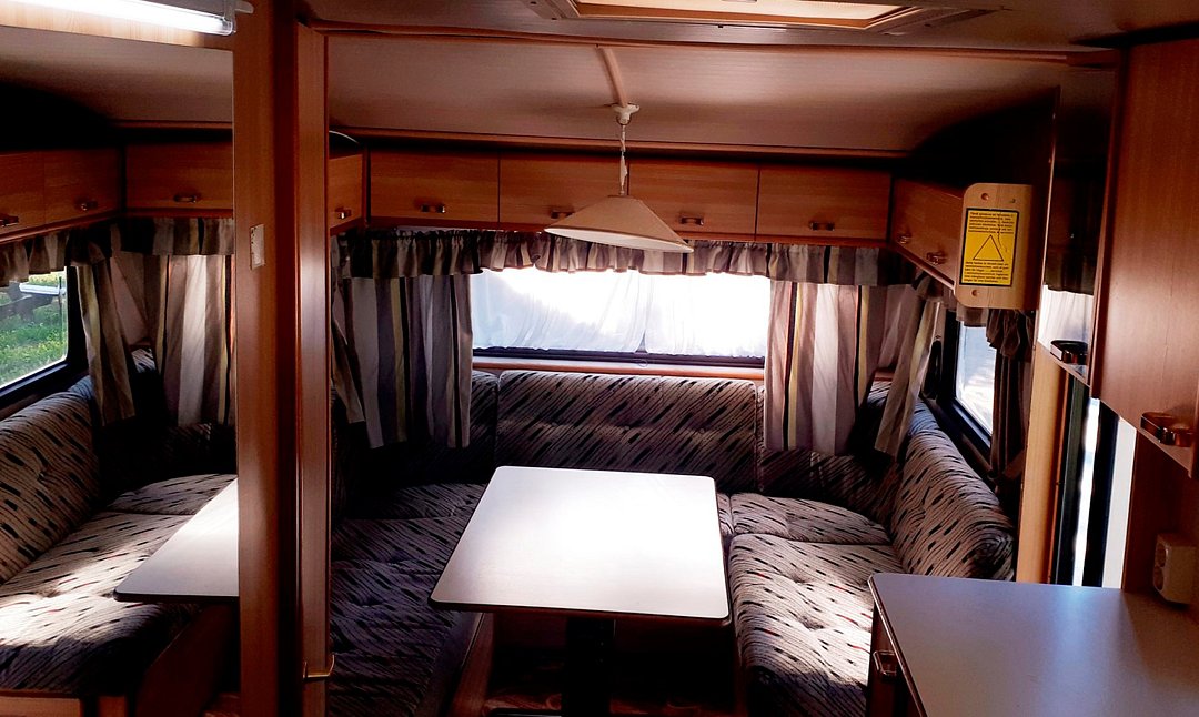 Кемпинг 6-местный (жилой прицеп автодом)