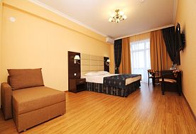 1-мест. (разм. в 2-мест.) станд. с балк. (вид на горы), Пансионат Атола, Лоо