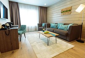 1-мест. (разм. в 2-мест.) Suite Golf view, Загородный клуб Горки Гольф Курорт, Ломоносовский район