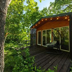 Глэмпинг-парк Манамур