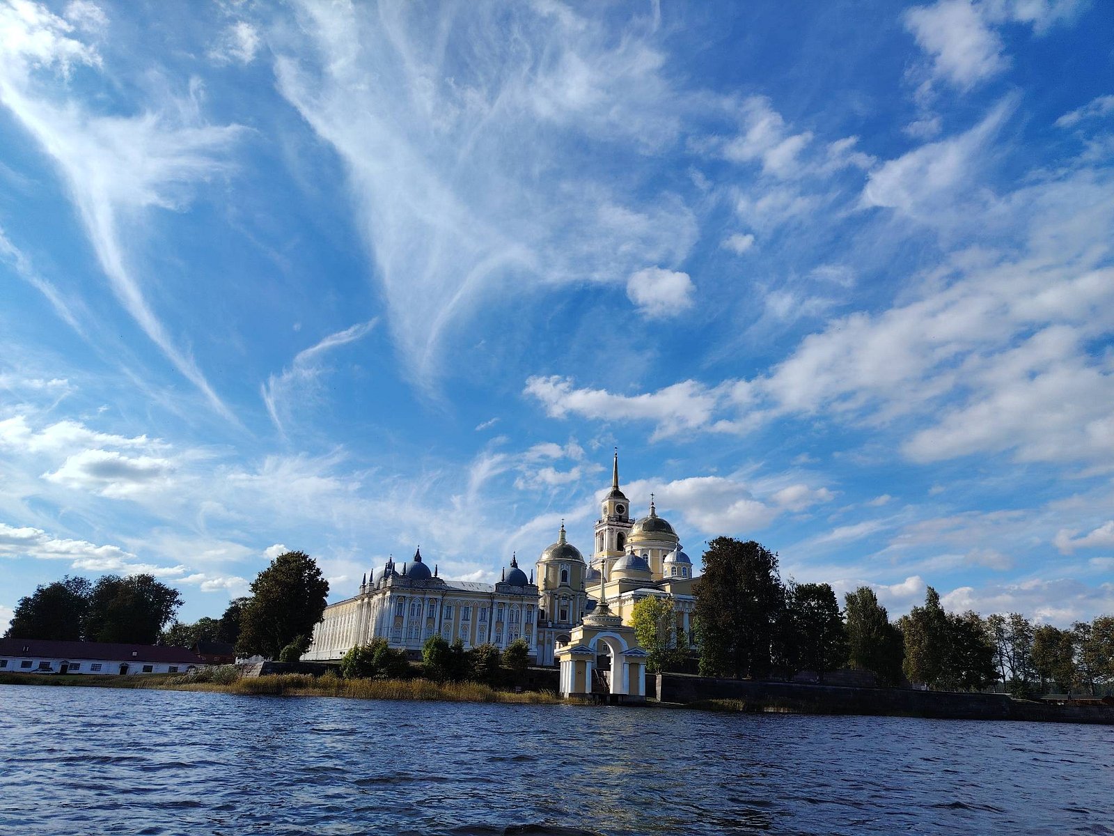 Фото 1 из отзыва о гостевом комплексе Селигер 21 век