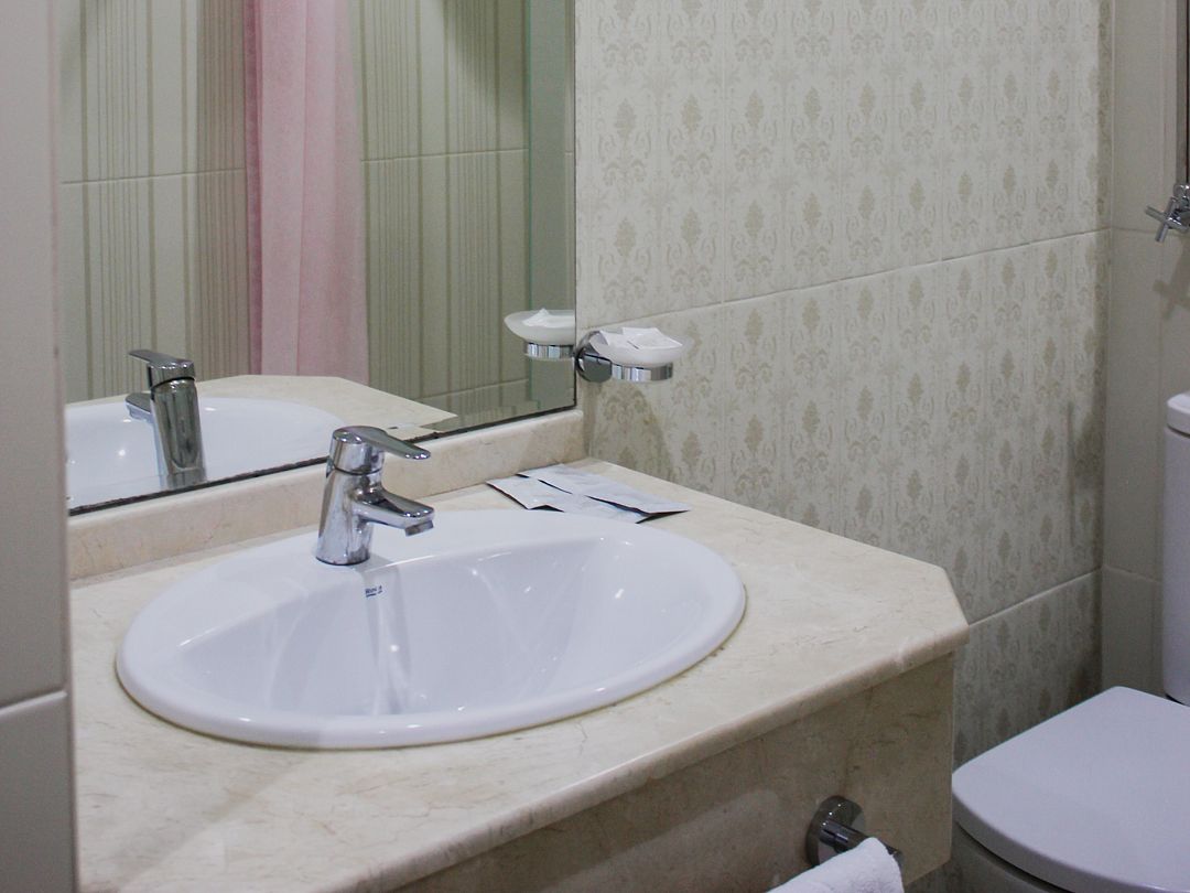 Стандартный 2-местный 1-комнатный категория «В» (с балконом, корпус №1)