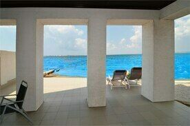 Робинзон Крузо, Гостевой дом Галислава, Сакский район