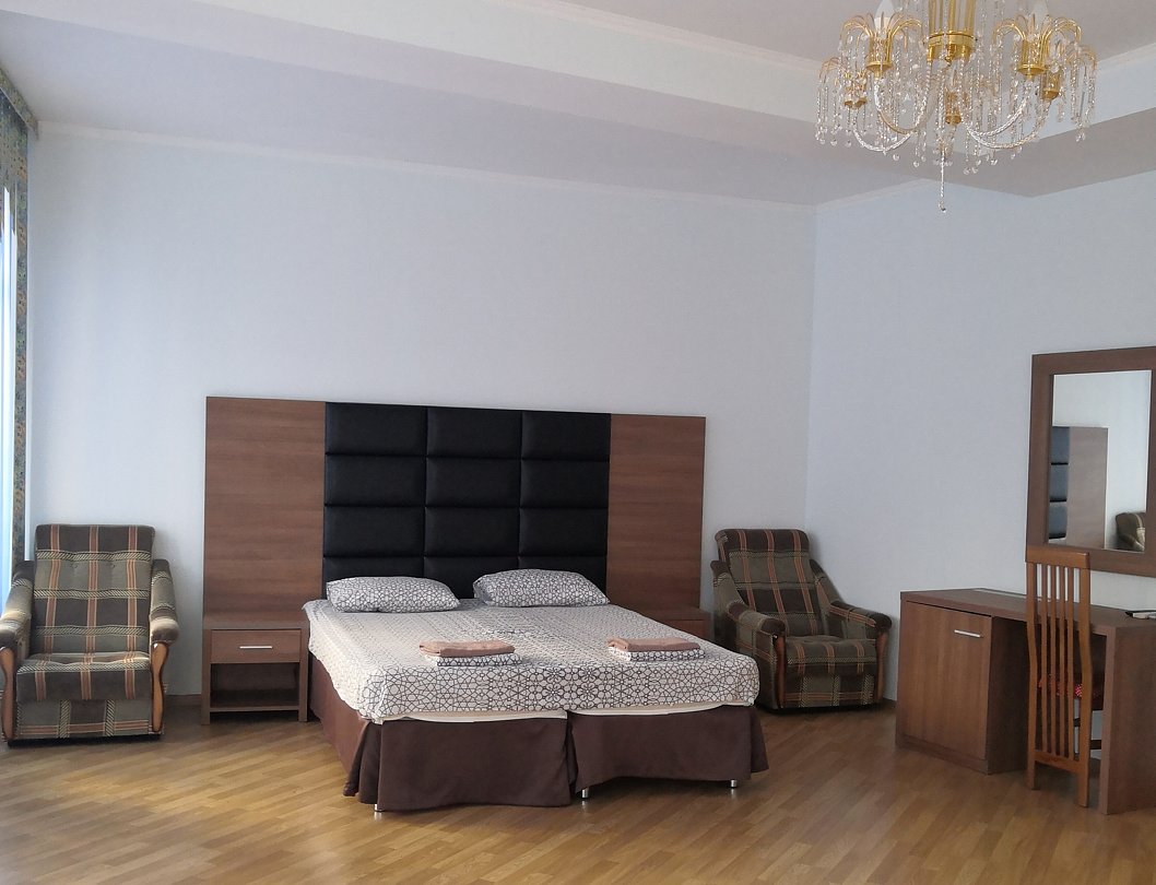 Стандартный 2-местный (с удобствами на этаже)