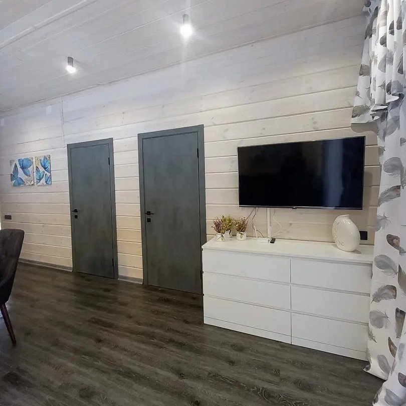 Барн 6-местный 3-комнатный Фламинго