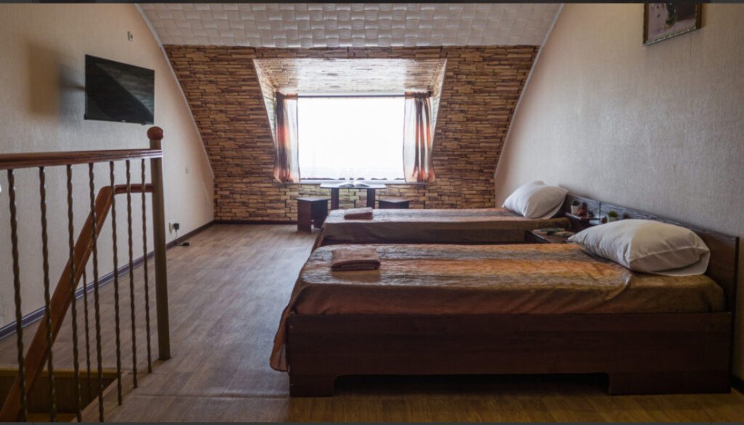 Делюкс 4-местный 1-комнатный (двухъярусный)