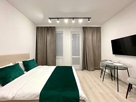 Апартаменты-студио в ЖК "ArtLine" (метро Старая деревня 5 мин.пешком), Rauktis City Apartments, Выборгский район