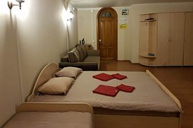 Номер Пятиместный номер, Загородный клуб Аван, Каменка