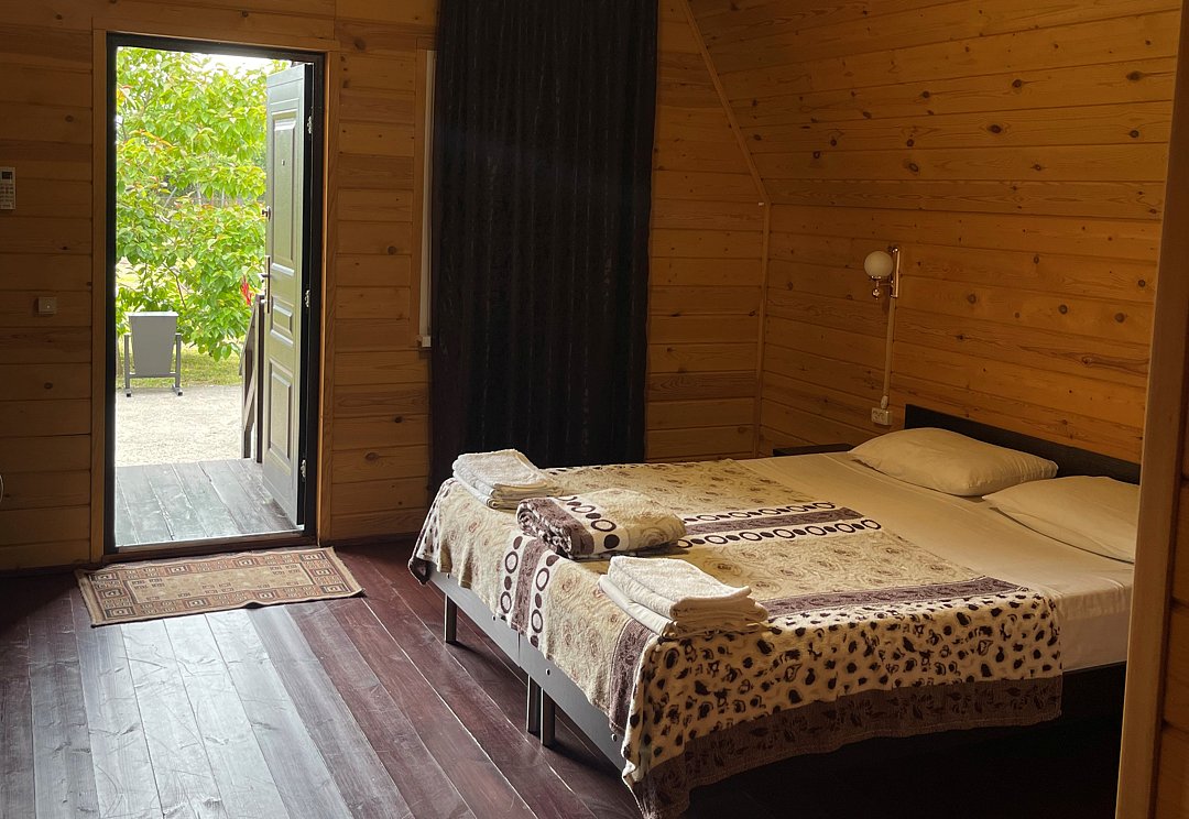 Коттедж 4-местный