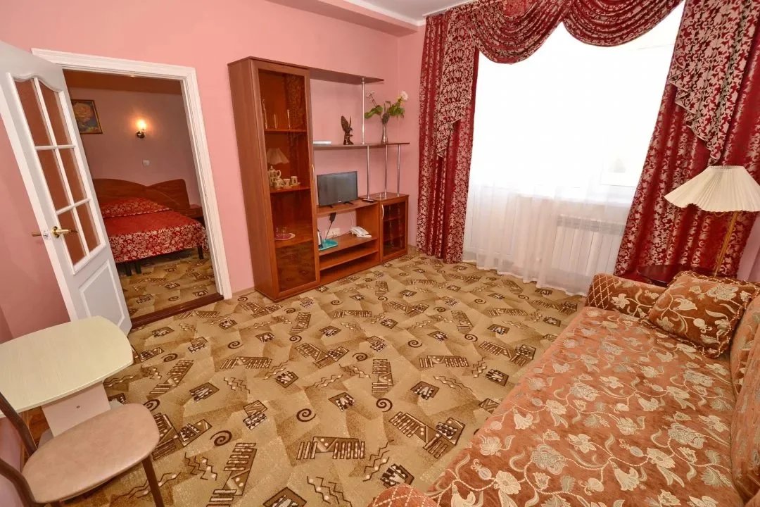 Люкс 4-местный 2-комнатный