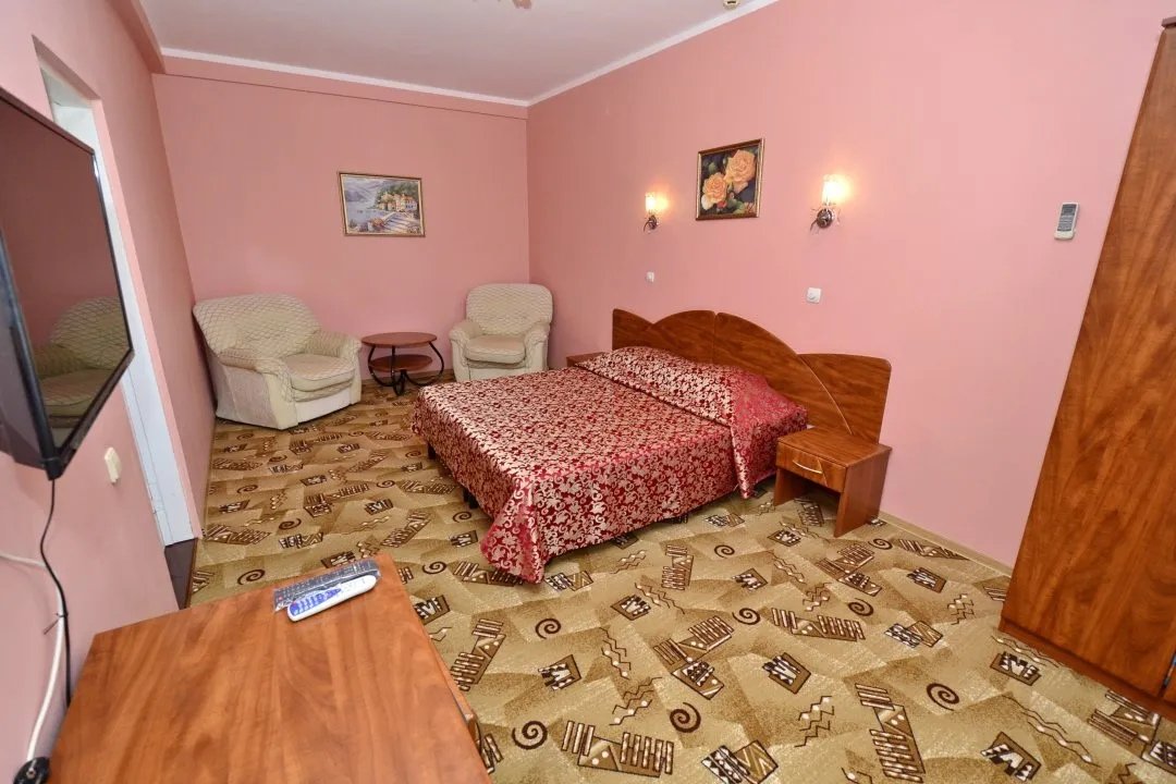 Люкс 4-местный 2-комнатный