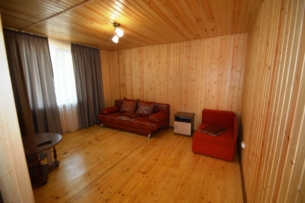 Домик 5-местный 2-комнатный (№41, А)