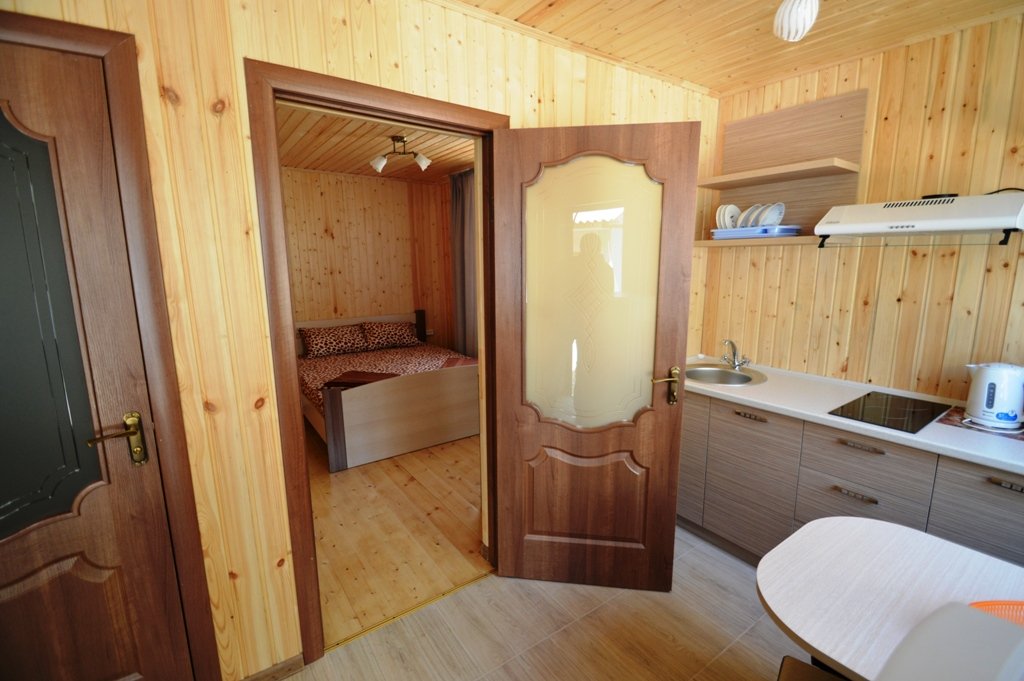 Домик 5-местный 2-комнатный (№41, Б)