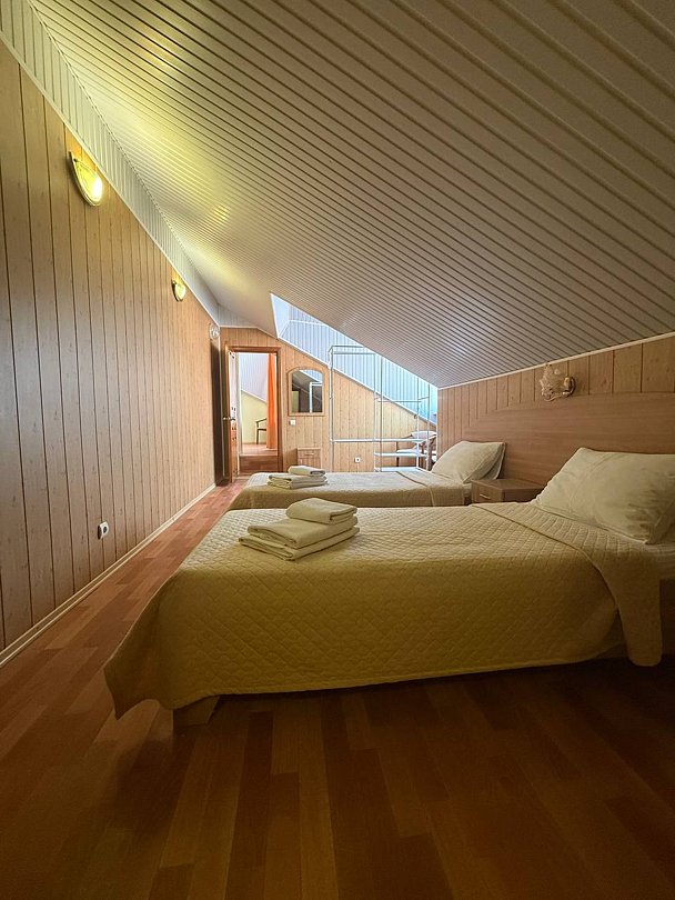 Номер 4-местный 2-комнатный №21