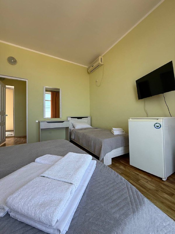 Улучшенный 3-местный 1-комнатный №11, 12