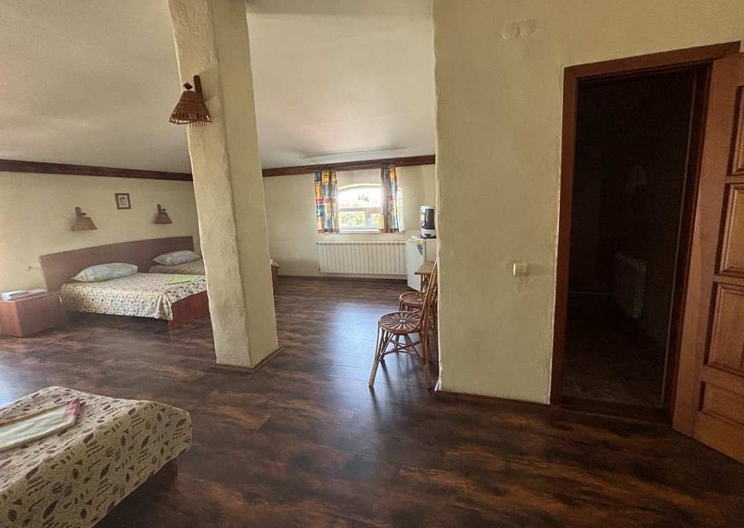 Номер 4-местный 1-комнатный №10