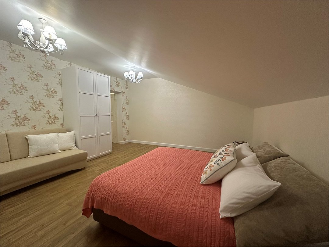 Коттедж 10-местный 4-комнатный (с сауной)