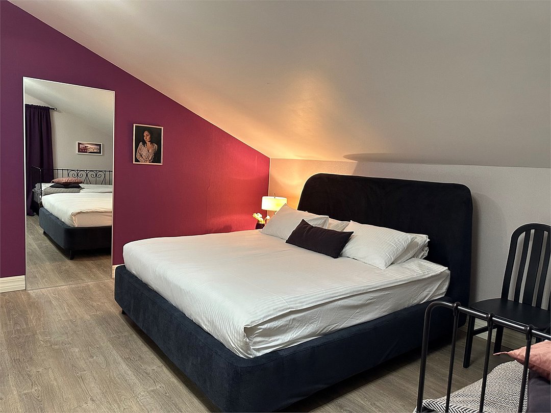 Коттедж 10-местный 4-комнатный (с сауной)