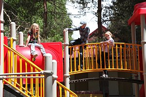 Детская площадка