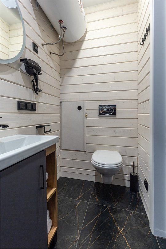 Коттедж 4-местный (с 1 спальней, купелью и баней)