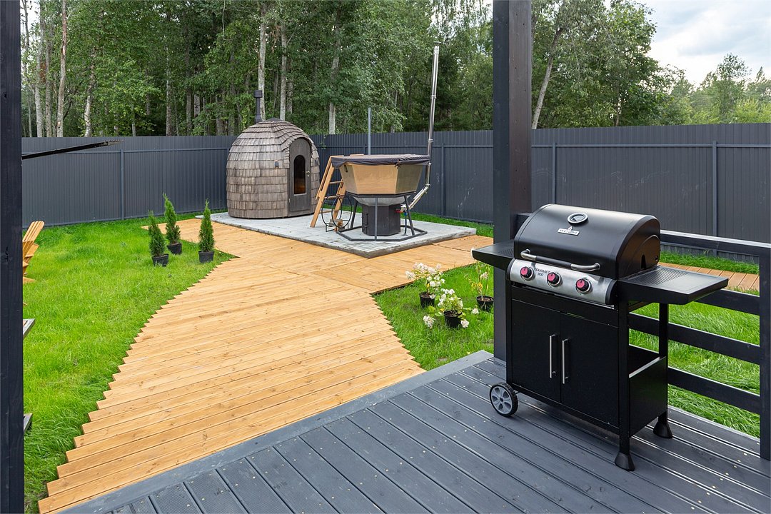 Коттедж 4-местный (с 1 спальней, купелью и баней)