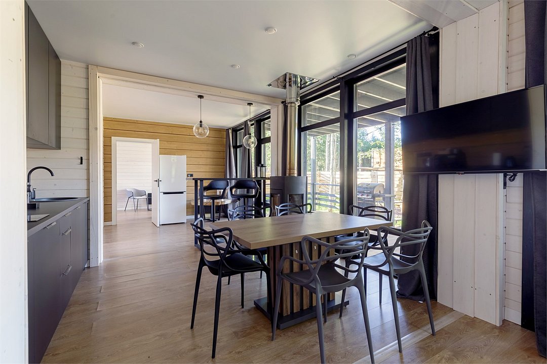 Коттедж ВИП Семейный 4-местный (с 1 спальней и купелью)