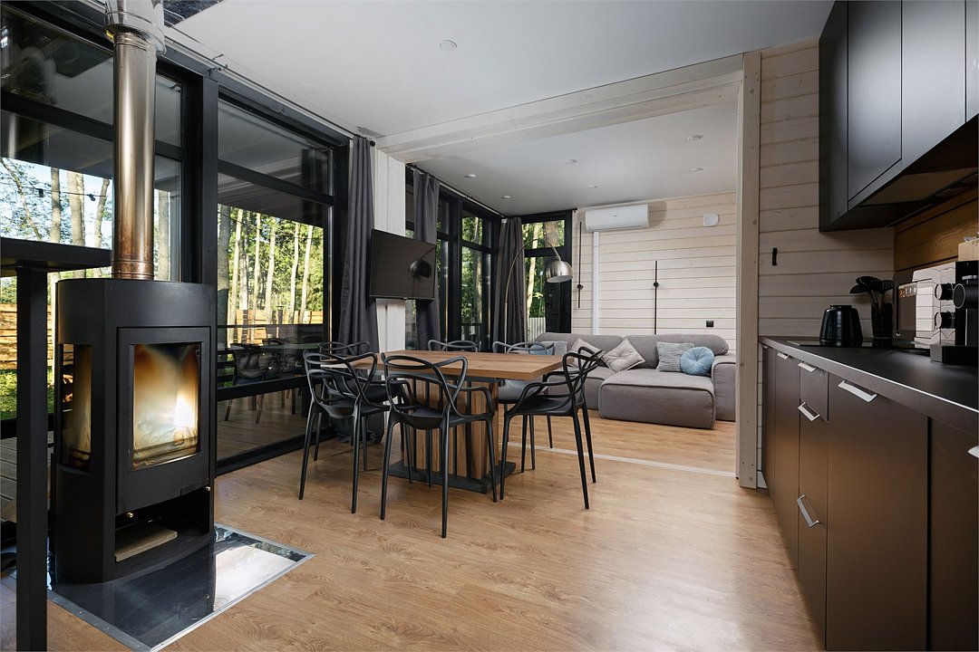 Коттедж ВИП Семейный 4-местный (с 1 спальней и купелью)