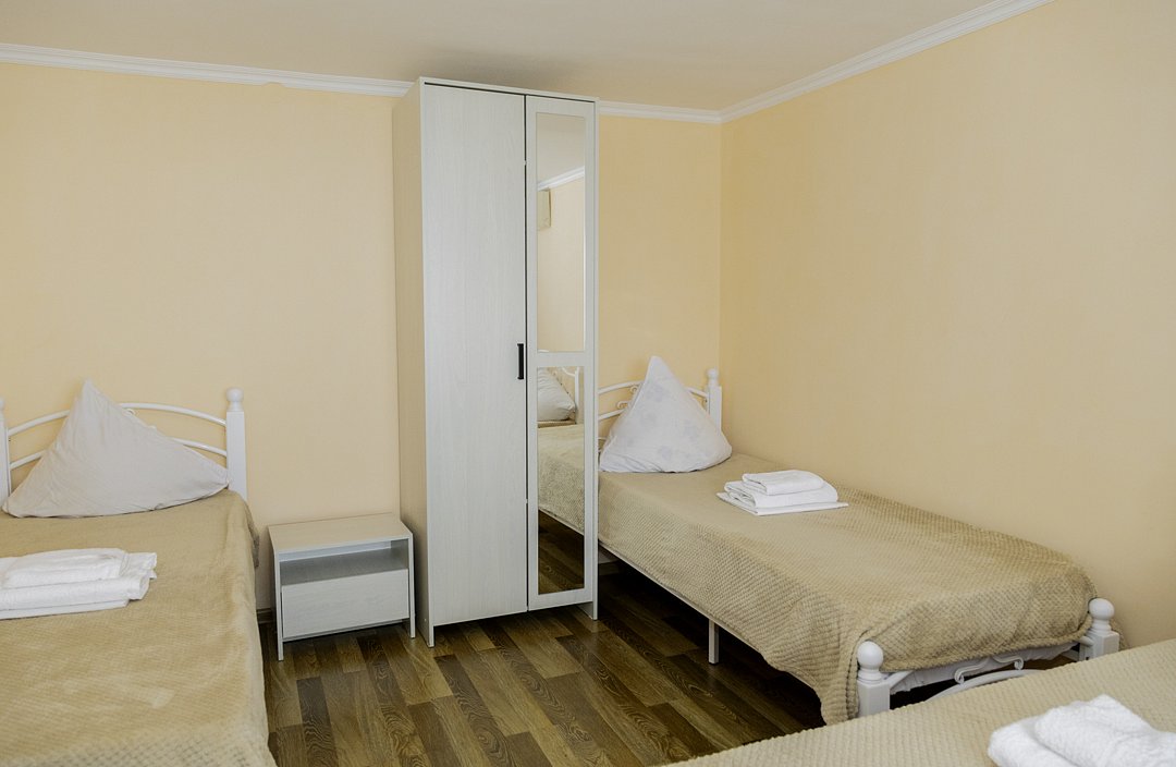 Полулюкс 4-местный 1-комнатный