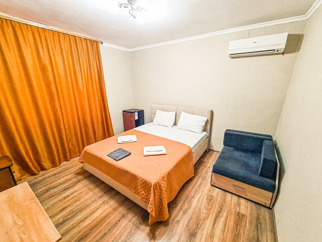 Комната 3-местная (с отдельным входом)