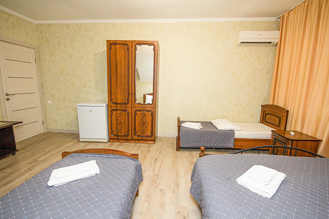 Комната 4-местная (с балконом)