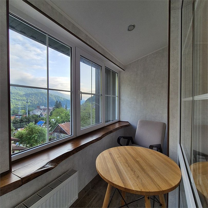 Апартаменты 4-местный 2-комнатный Люкс (с лоджией)