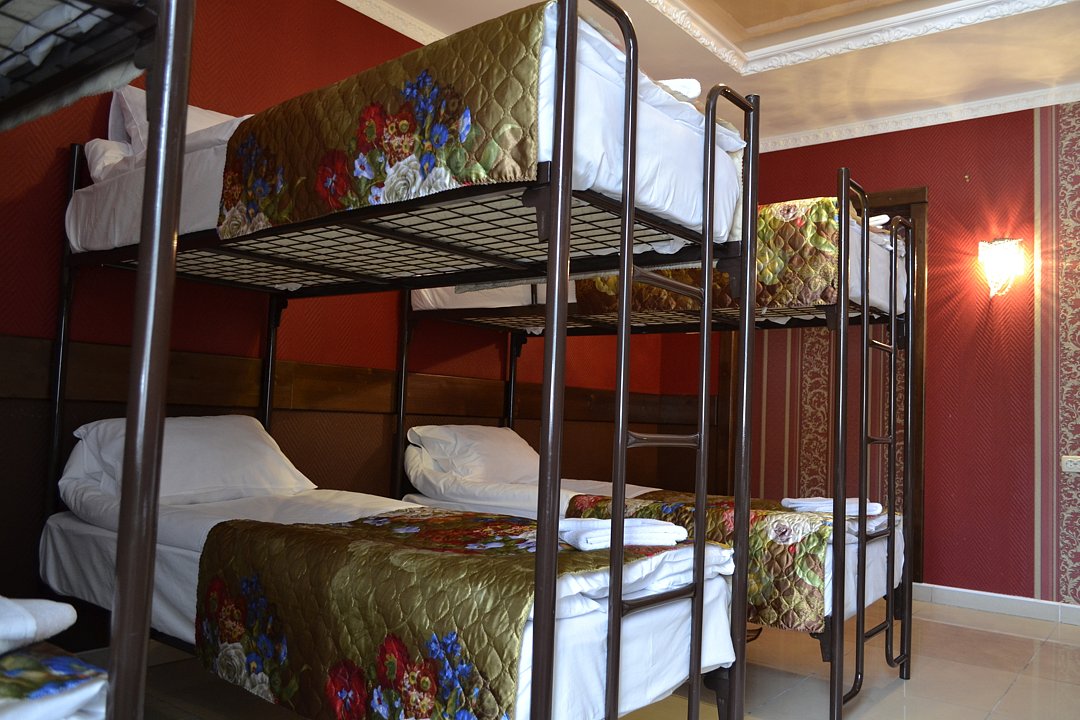 Место в общем 8-местном номере