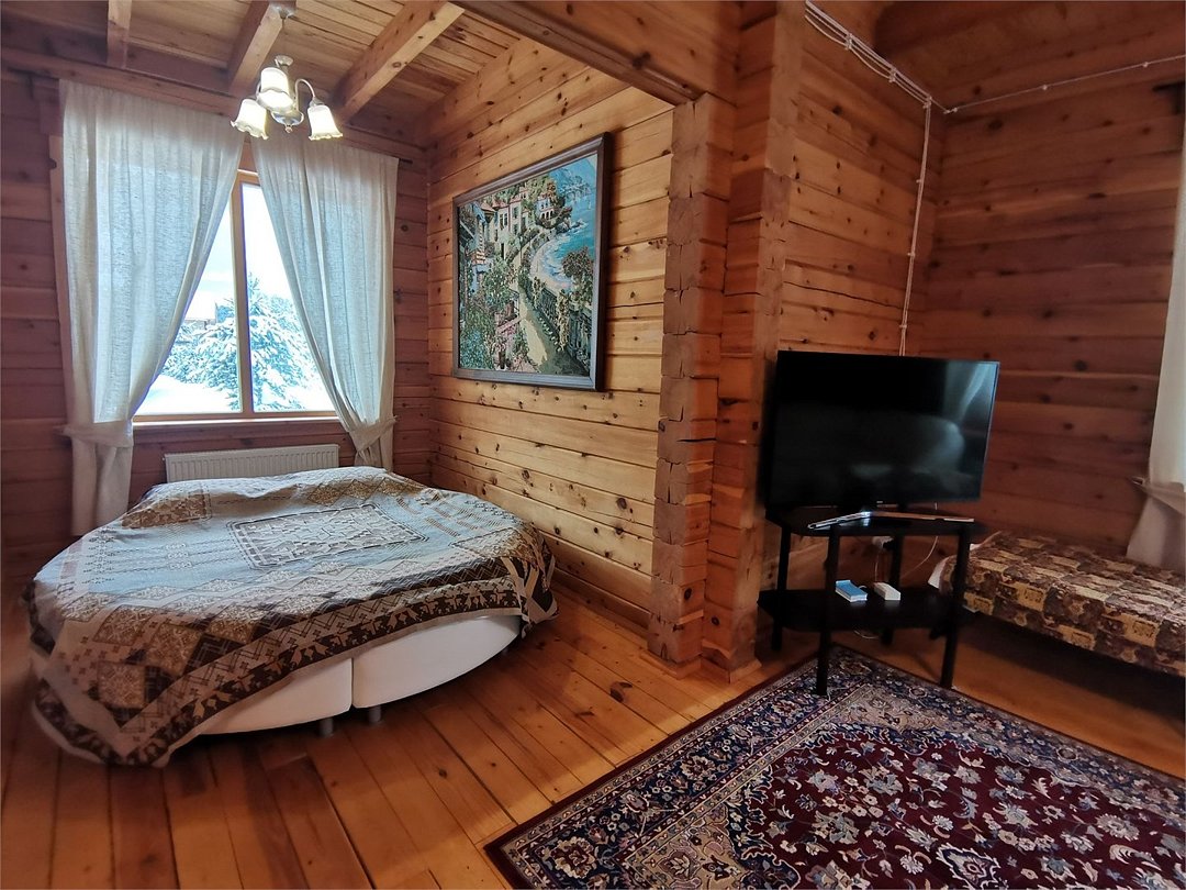 Дом 4-местный 2-комнатный Кедровый