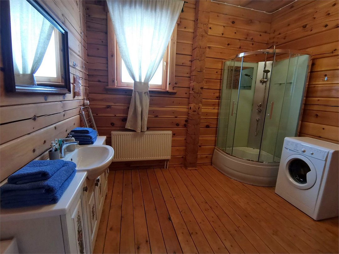 Дом 4-местный 2-комнатный Кедровый