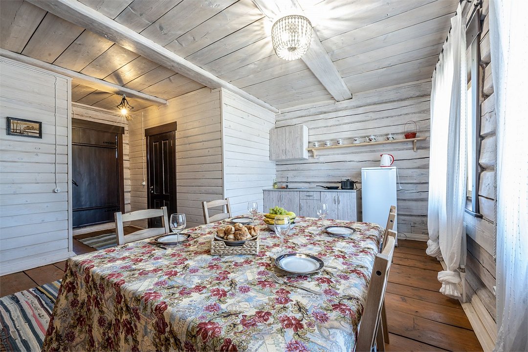 Дом 4-местный 2-комнатный Пущинский