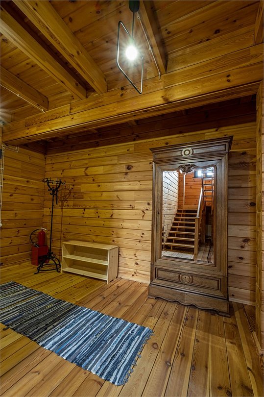 Дом 8-местный 4-комнатный Барский