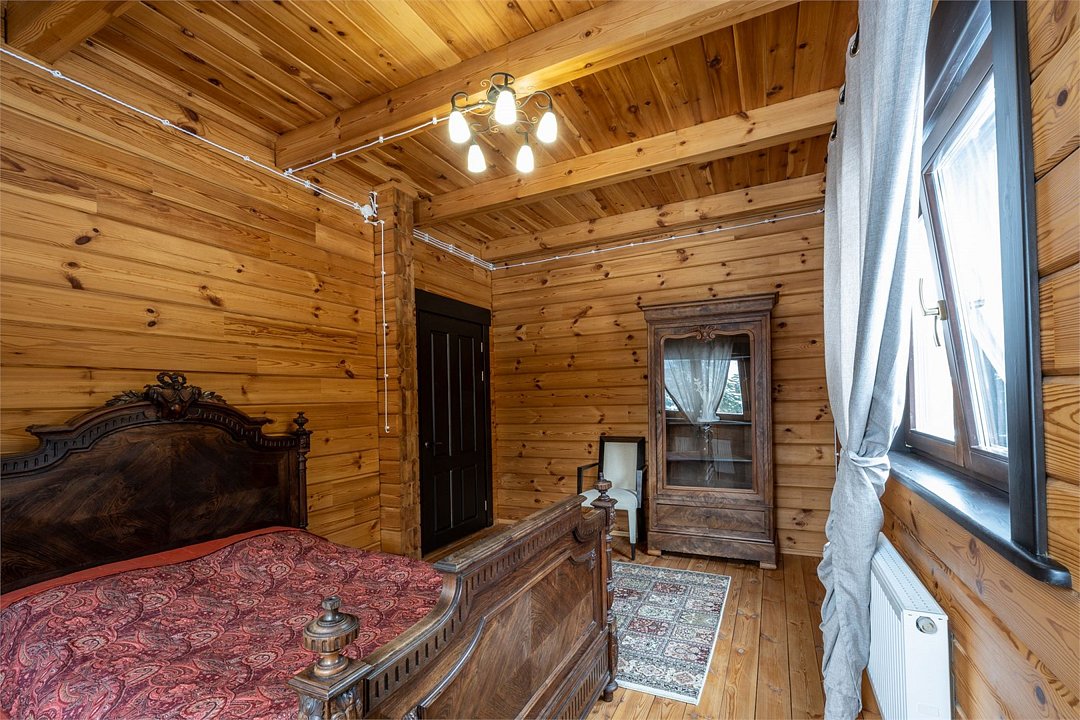 Дом 8-местный 4-комнатный Барский